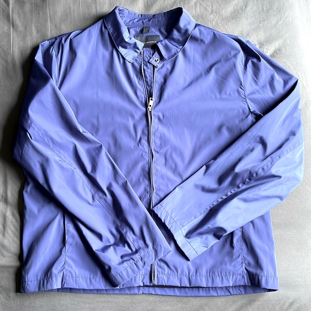 Banana Republic full zip Men’s raincoat XL